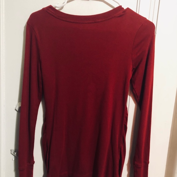 GAP MATERNITY TOP. RED. SMALL - Picture 4 of 7